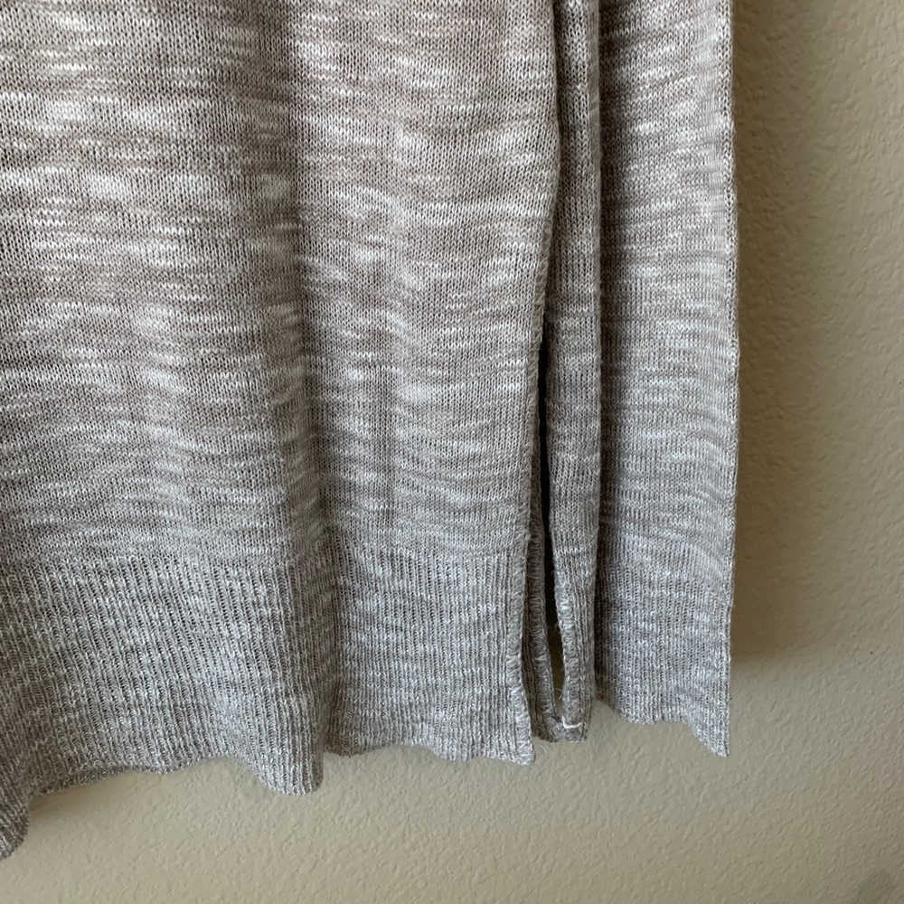 Gray Merle V-Neck Sweater Top with CrissCross Accent and Split Sleeve at Wrist S - Picture 9 of 11